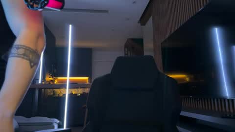 mettew22cm online show from April 1, 5:42 am