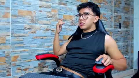 mexwilliams online show from October 27, 1:35 pm