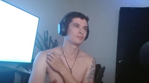 Snapshot of miaou_miaou chatting on January 14, 10:59 am miaou_miaou online show from January 14, 10:59 am