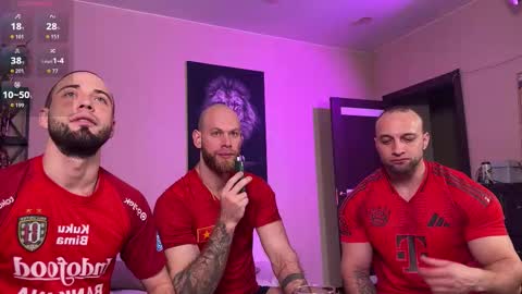 michaelbradley_for_u online show from March 18, 6:11 pm