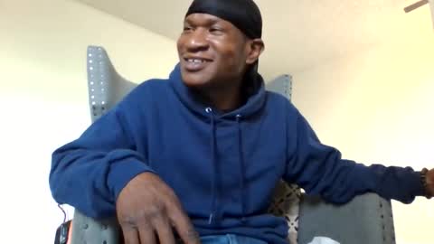 Mightymandingo online show from April 25, 3:31 pm