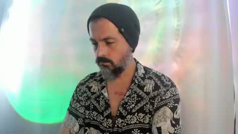 Miguel Angel online show from June 11, 5:00 pm