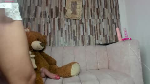 miissy__ online show from June 3, 6:46 pm