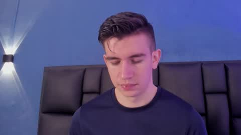 mikael online show from November 21, 4:44 am