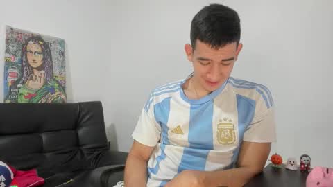 mike3xxx online show from December 16, 1:12 am