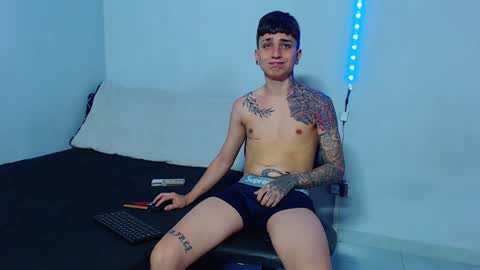 Mike IMDEPENDIENT MODEL online show from February 2, 2:02 pm