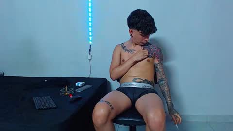 Mike IMDEPENDIENT MODEL online show from October 10, 3:22 am