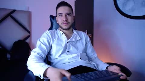 Mike  online show from December 3, 12:00 pm