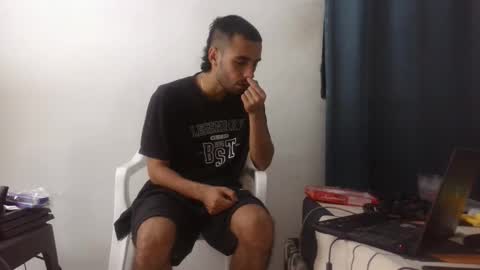 mike_leonrey22 online show from December 3, 12:05 am