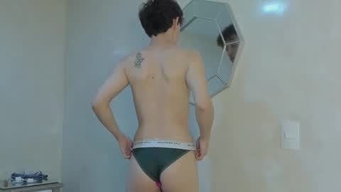 Mikebelf4 online show from December 3, 2:28 am