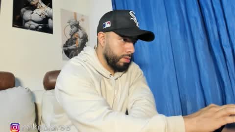 mikeblaree online show from December 2, 1:20 am