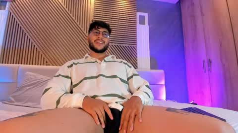 Mikeee online show from March 30, 11:11 am