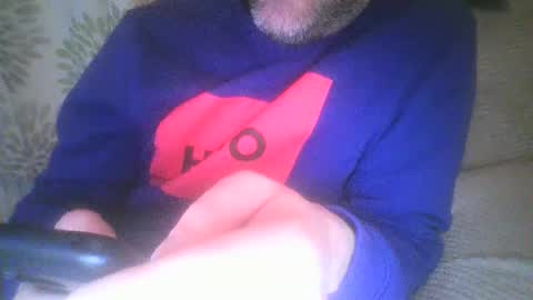 Snapshot of mikehockishuge9 chatting on February 15, 10:32 pm mikehockishuge9 online show from February 15, 10:32 pm