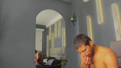 MIKE PARK  online show from October 24, 11:34 am