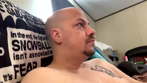 Snapshot of mikeylikesit2222 chatting on February 22, 4:15 pm mikeylikesit2222 online show from February 22, 4:15 pm