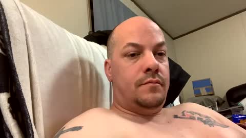 Snapshot of mikeylikesit2222 chatting on January 19, 12:49 am mikeylikesit2222 online show from January 19, 12:49 am