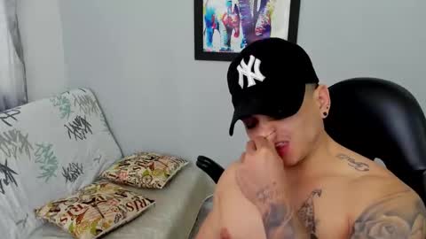 MIKKE online show from February 20, 2:24 pm