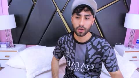 milanzaire online show from November 4, 12:22 am