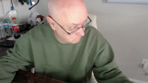 millenium0129 online show from December 19, 4:13 pm