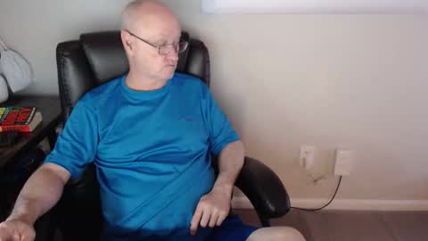 millenium0129 online show from April 15, 12:32 am