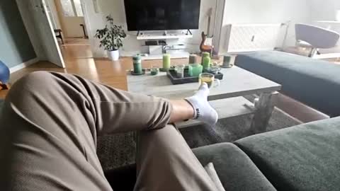 Jesse J. online show from July 19, 10:32 am