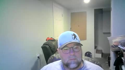 Mr. Happy online show from February 17, 6:34 am