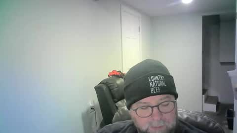 Mr. Happy online show from February 8, 6:30 am