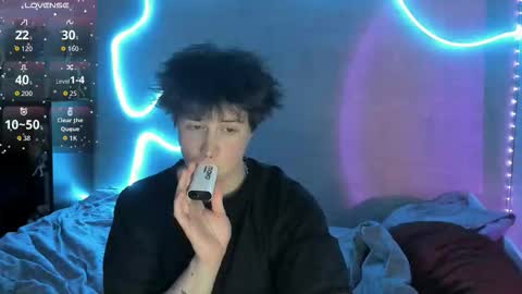 MeowMiku online show from February 8, 5:39 pm