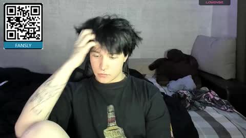 MeowMiku online show from October 23, 5:27 pm