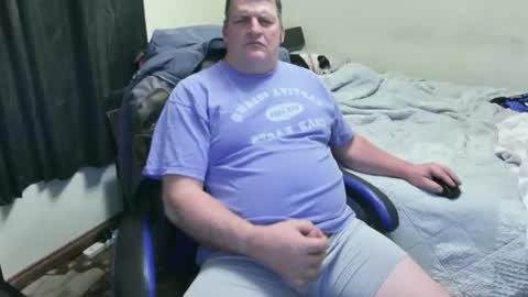 mmmthatsfunnn online show from February 5, 6:13 am