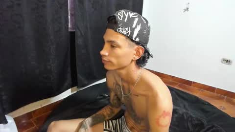 monkeyd_66 online show from September 15, 4:41 pm