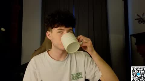 moon_gloww online show from March 14, 2:29 am