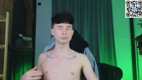 moon_gloww online show from February 20, 3:14 pm