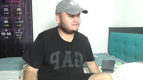 moshi_uwu online show from March 2, 1:20 pm