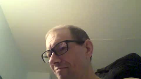 Snapshot of moviem1978 chatting on December 8, 11:24 am Frederik online show from December 8, 11:24 am