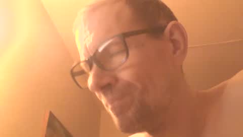 Snapshot of moviem1978 chatting on January 23, 8:45 pm Frederik online show from January 23, 8:45 pm