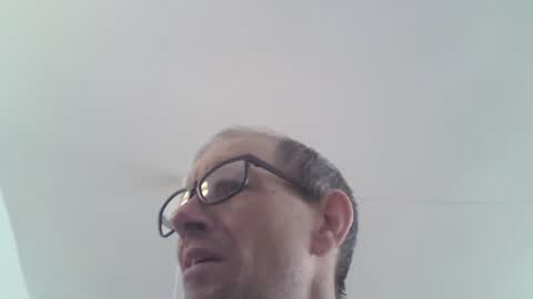 Snapshot of moviem1978 chatting on February 23, 2:00 pm Frederik online show from February 23, 2:00 pm