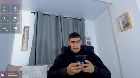    online show from April 22, 12:32 pm