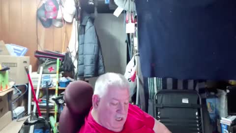 mr_canoe_licker_69 online show from December 27, 5:26 pm