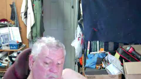 mr_canoe_licker_69 online show from March 6, 7:21 pm