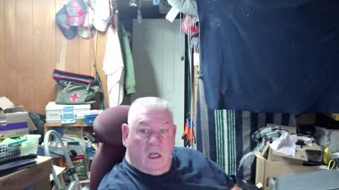 mr_canoe_licker_69 online show from December 7, 1:40 pm