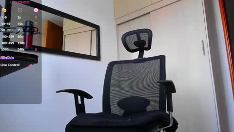 chris online show from December 21, 8:28 pm