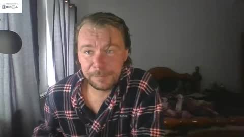 Snapshot of mr_i_ chatting on October 20, 12:20 pm mr_i_ online show from October 20, 12:20 pm