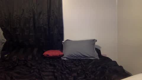 whateveryouwant online show from December 28, 12:47 pm