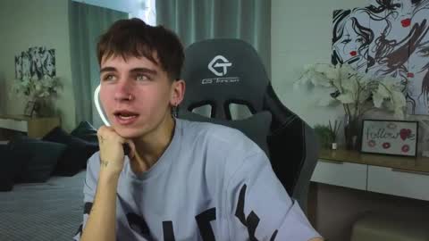 Kris online show from February 21, 6:59 pm