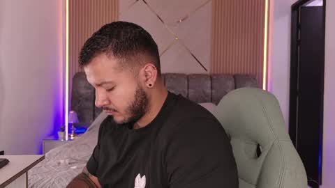 MIKEE online show from June 5, 3:11 am