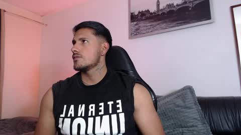 AARON online show from April 27, 9:53 pm