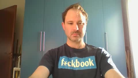 mravocado6 online show from January 7, 2:33 pm