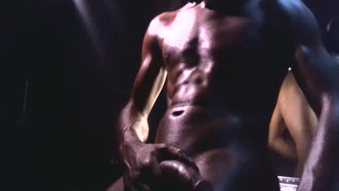 Snapshot of mrbigdiq chatting on December 4, 9:02 pm MrBigDiQ1 online show from December 4, 9:02 pm