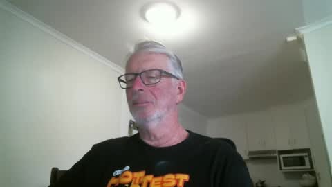 mrcreek1531 online show from April 26, 3:37 am